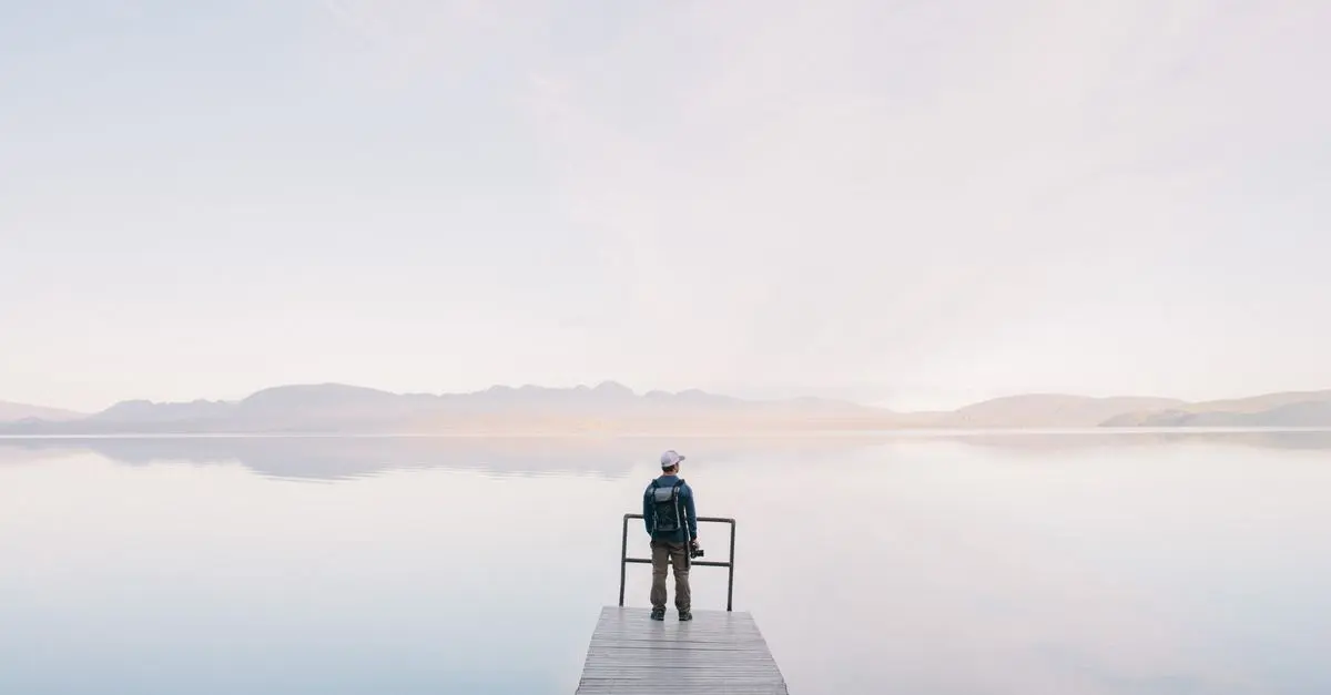 Équipement de Voyage Minimaliste : Sélection et Conseils